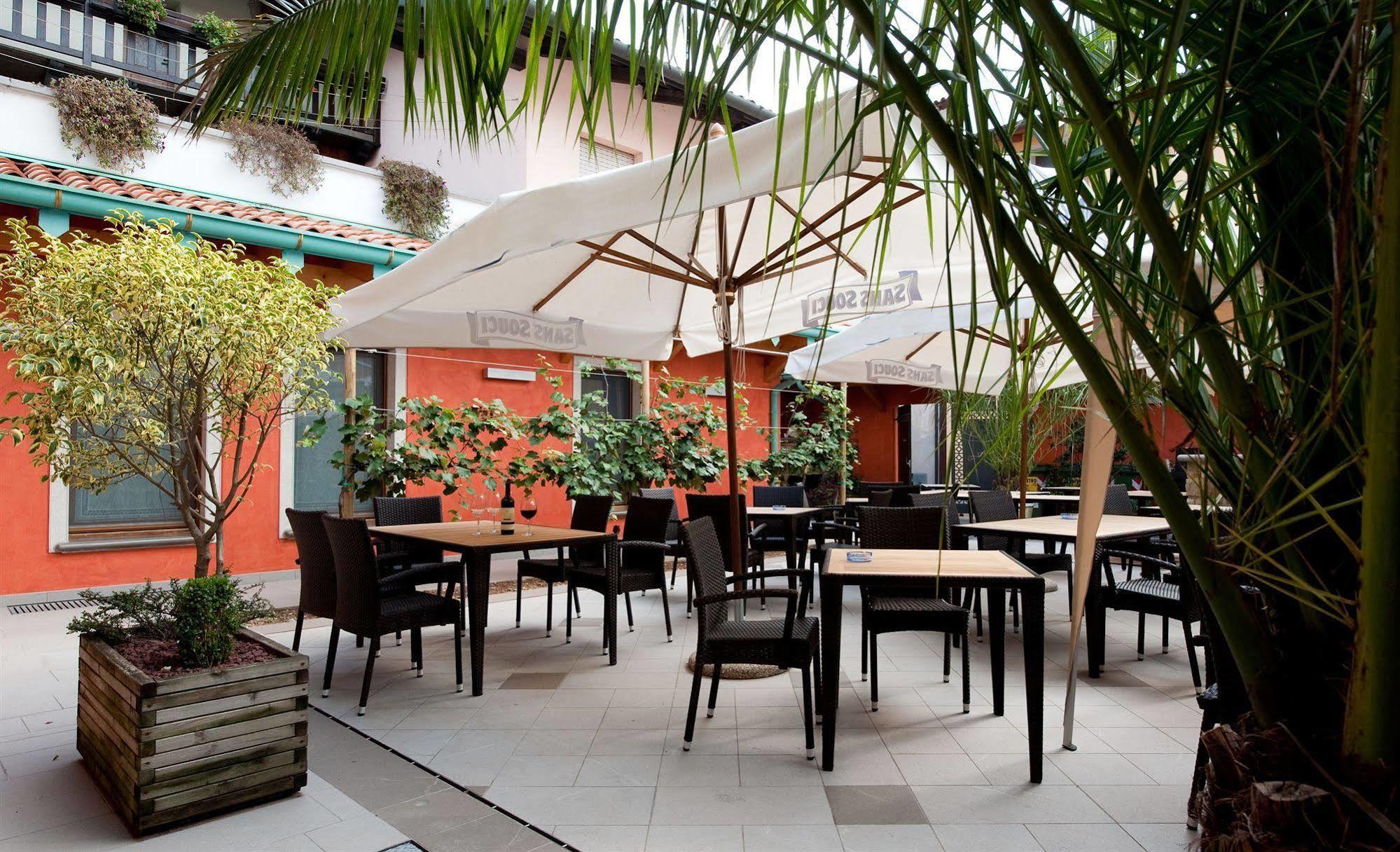 Trattoria Locanda Ai Tre Amici Mortegliano Экстерьер фото